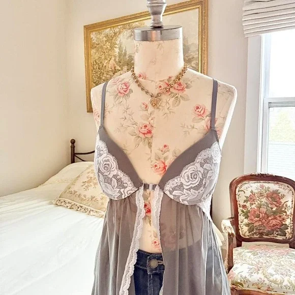 gray lace babydoll top  Y2K Jessica Simpson gray lace babydoll top - Picture 3 of 6